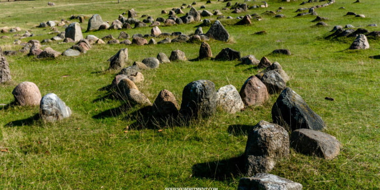 Viking Grave Mysteries in Norway