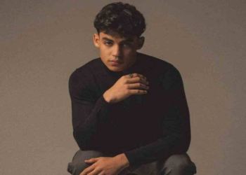 Alejandro Rosario Biography in details