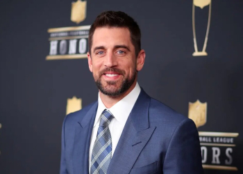 Aaron Rogers Net Worth