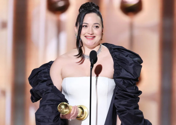 Killers of the Flower Moon's Lily Gladstone Celebrates Historic Victory with Blackfeet Language Speech